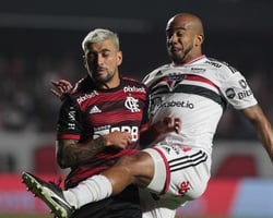  Flamengo vence o São Paulo e se aproxima da final  da Copa do Brasil