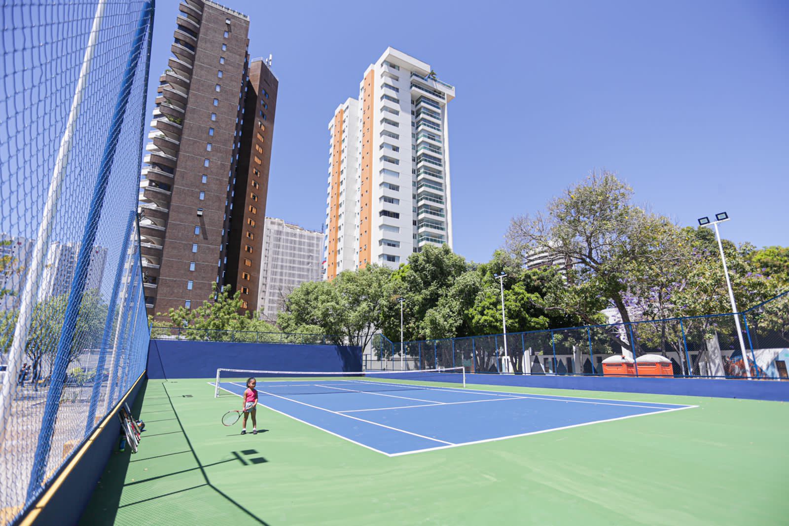 PMT inaugura quadra de tênis e entrega revitalização da Praça dos Skatistas (Foto: Divulgação)