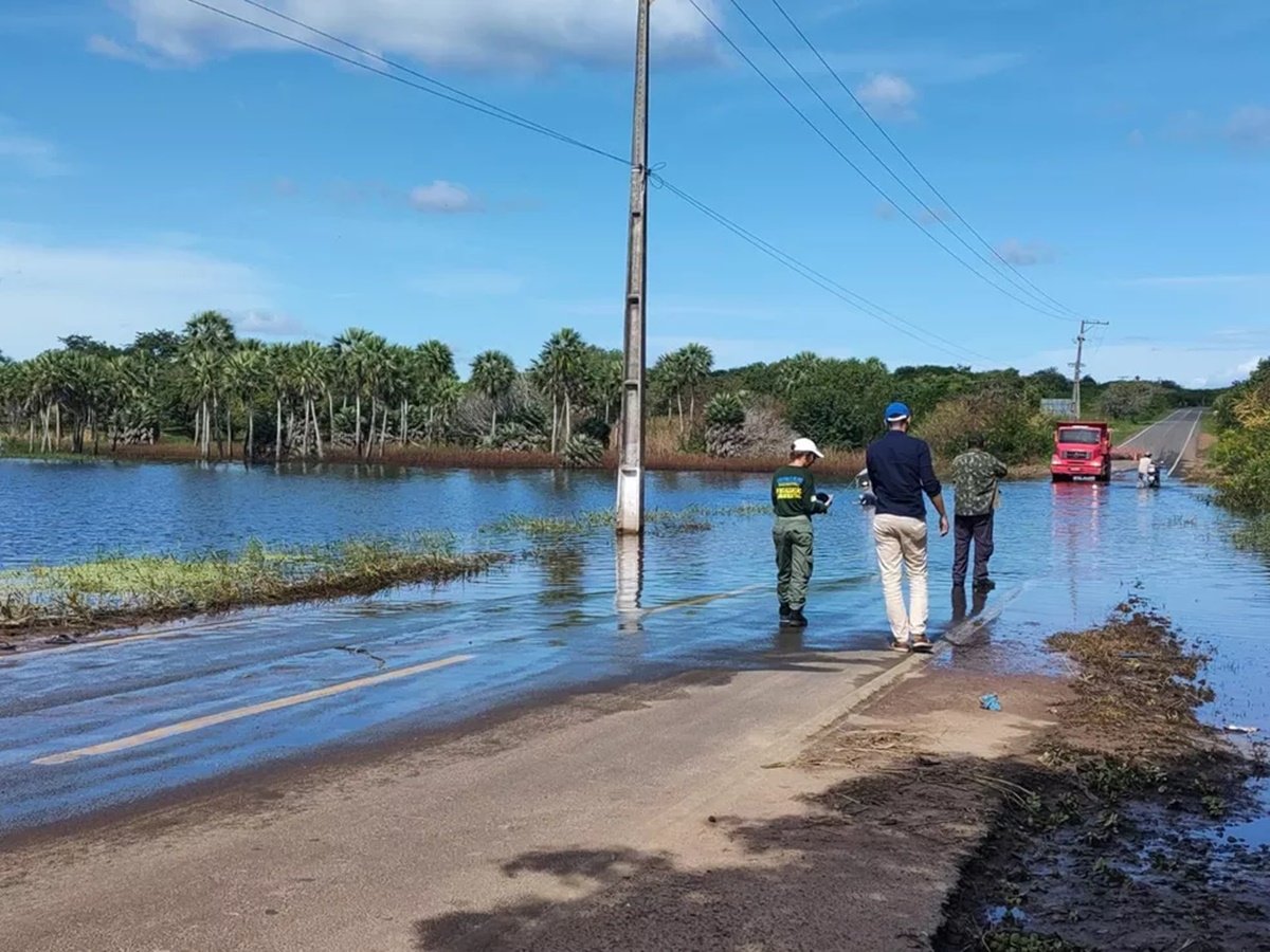 Trecho da BR-402 que estava interditado devido inundações é liberado - Foto: Divulgação/Semar