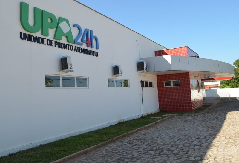 Idoso foi socorrido para a UPA de Oeiras com fraturas expostas (Foto: Divulgação)