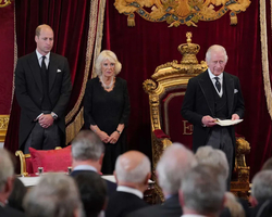 Charles III é proclamado rei no Palácio de St. James em Londres