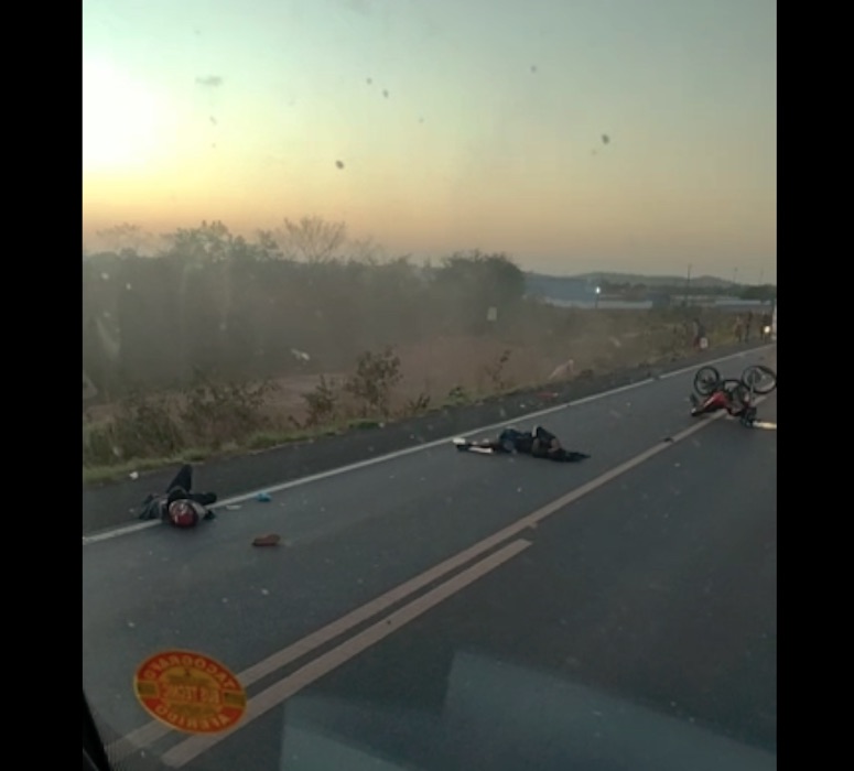 Edilson e a mulher estavam em uma motocicleta no momento da colisão - Foto: Reprodução