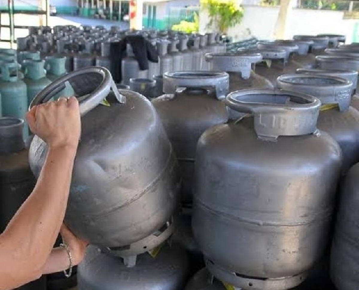 Preço do gás de cozinha sofre redução de R$ 2,60 nas distribuidoras hoje - Foto: Reprodução