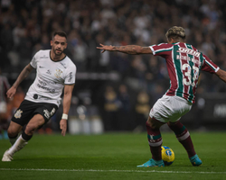 Corinthians vence Fluminense e enfrenta Flamengo na final da Copa do Brasil