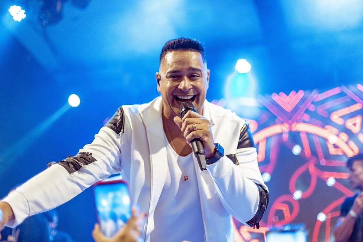 Xanddy anuncia saída do grupo 'Harmonia do Samba', após 24 anos