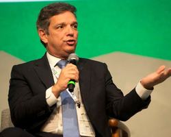 Petrobras confirma que presidente da empresa tem câncer na cabeça e pescoço