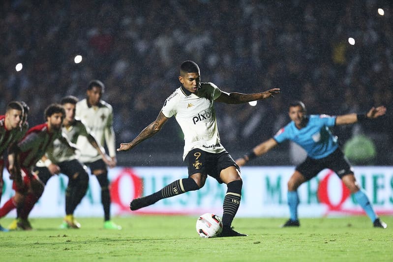 Vasco venceu de 4 a 0 nesta sexta-feira -Daniel Ramalho / Vasco