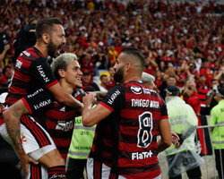 Onde assistir a Flamengo e Fluminense pelo Brasileirão neste domingo
