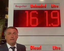 Em vídeo, Bolsonaro compara preço da gasolina brasileira à de Londres
