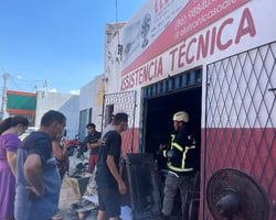 Incêndio atinge loja de assistência técnica no São Joaquim; grande prejuízo