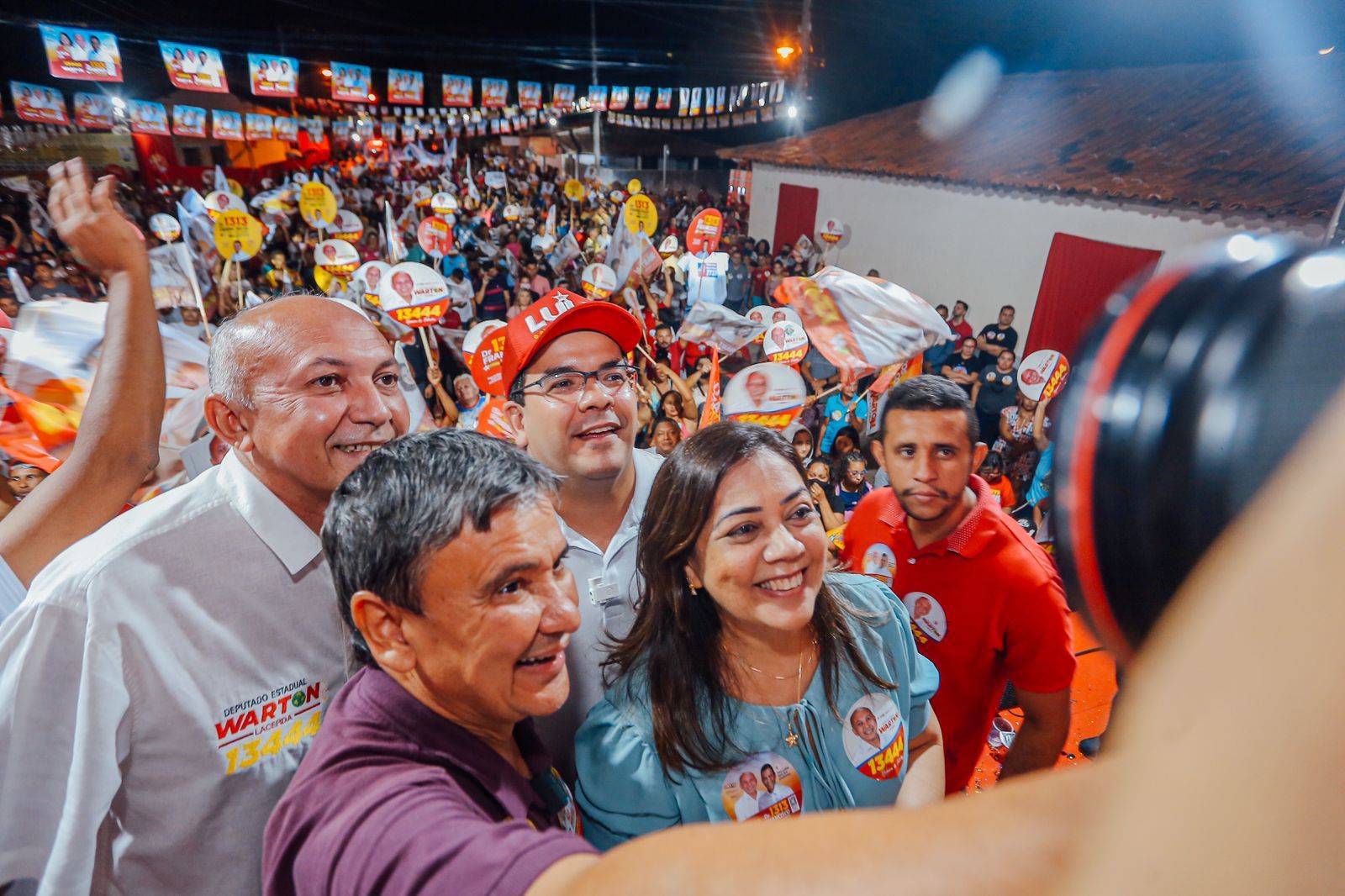 Candidatos realizam ato em Altos (Divulgação)