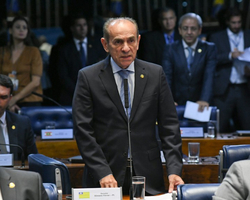 Marcelo Castro quer discutir soluções para tabela do Imposto de Renda