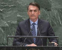 TSE volta a proibir Bolsonaro de usar discurso na ONU em campanha