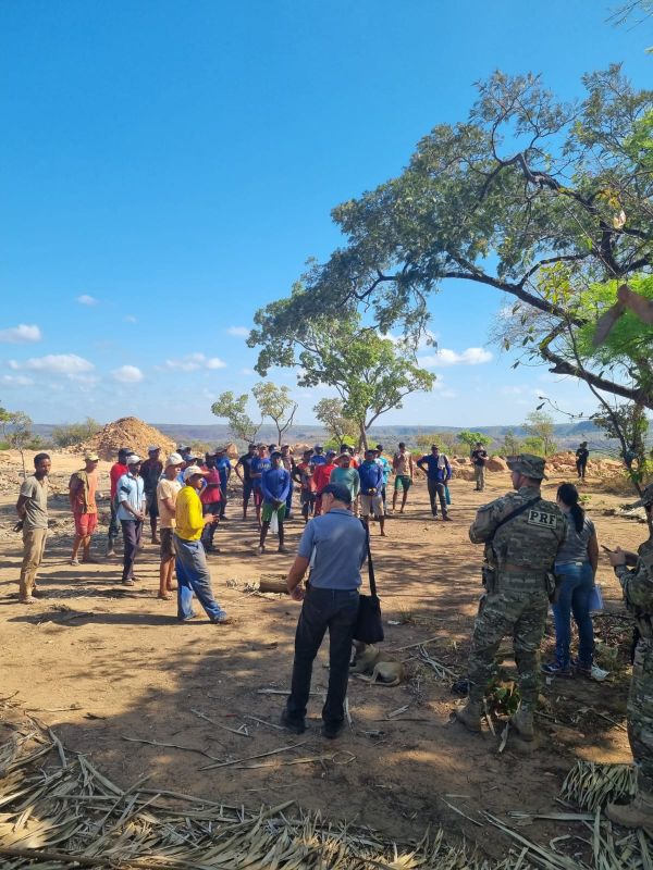 Quase 60 trabalhadores em situação análoga de escravidão são resgatados (Foto: Divulgação)