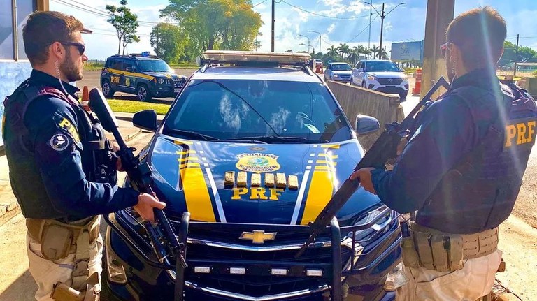 Homem é preso com quase 5 kg de ouro avaliados em R$ 1,4 milhão no Piauí (Foto: Reprodução/ PRF)