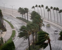 Furacão Ian causa 9 mortes após inundações “catastróficas” na Flórida