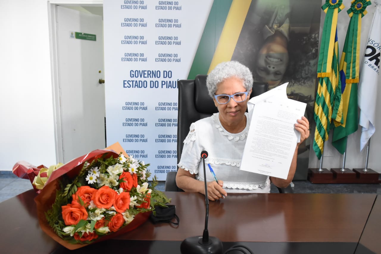 Governadora Regina Sousa sancionou lei criando cadastro de reserva (Paulo Barros)