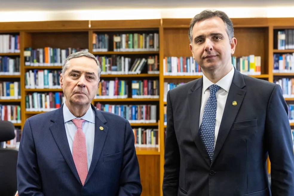 Barroso e Pacheco se reúnem por "consenso" no piso da enfermagem
