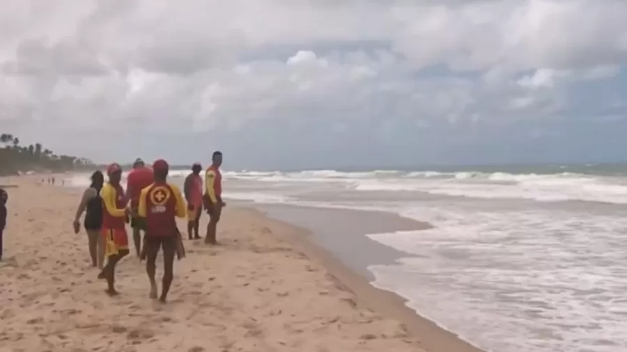 Bombeiros realizaram buscas pelos corpos do dois irmãos - Foto: Reprodução